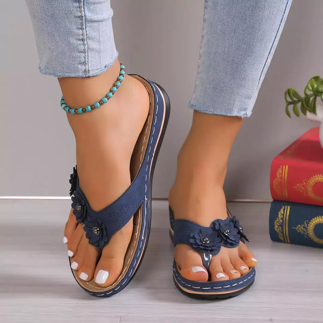 Forever stock slippers color Blue