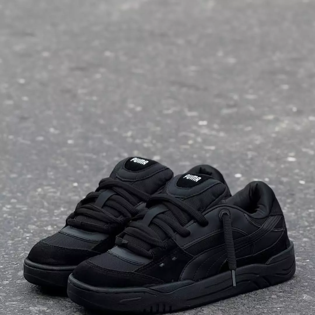 Puma Sneakers