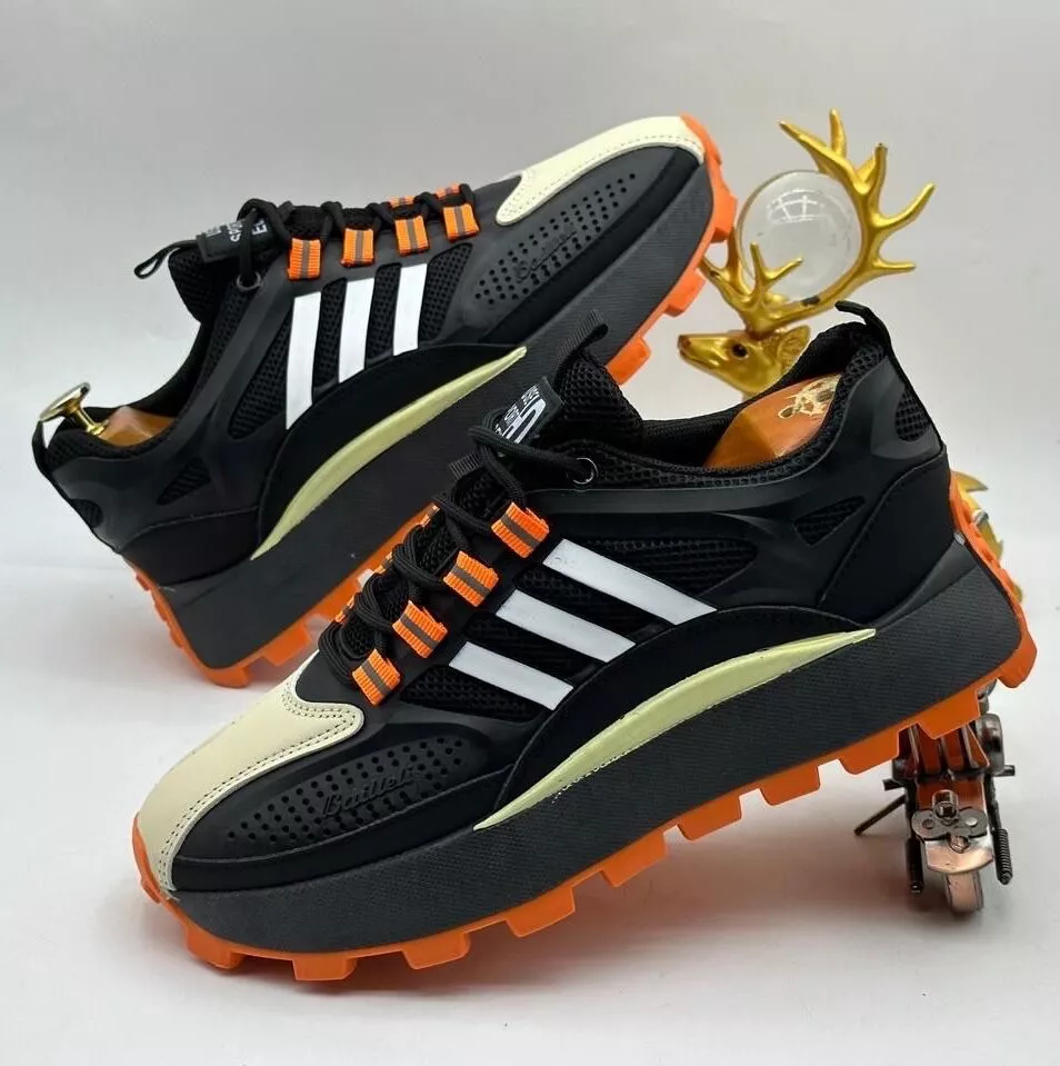 ADIDAS TENNIS SHOES