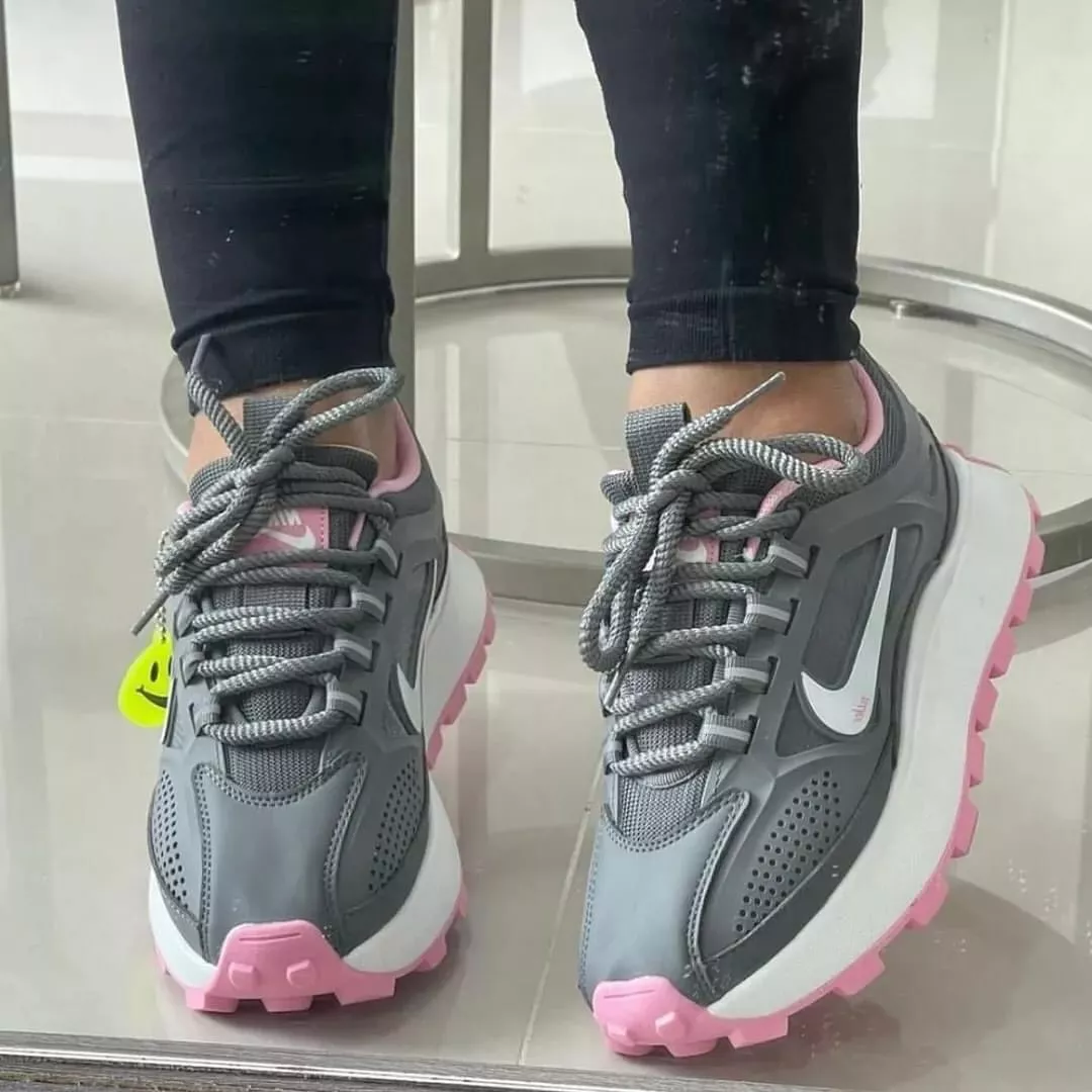 Nike Bailleli Women's (Grey & Pink)