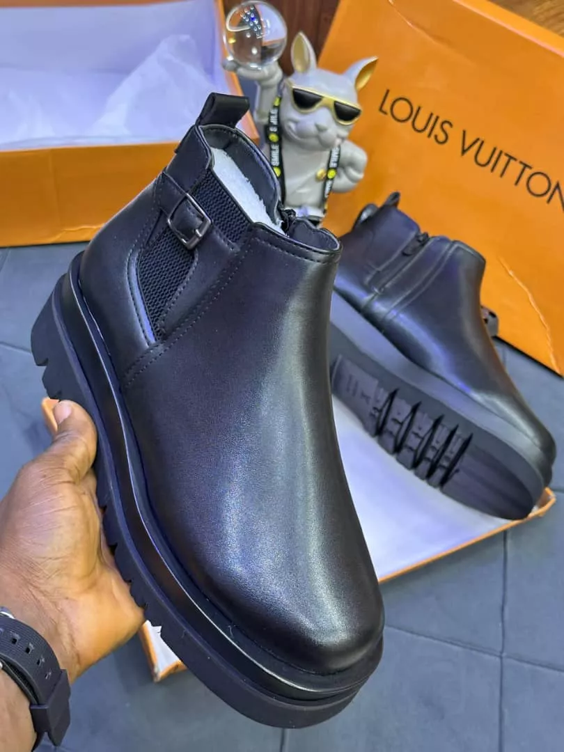 Chelsea Black Leather Comfortable Boots