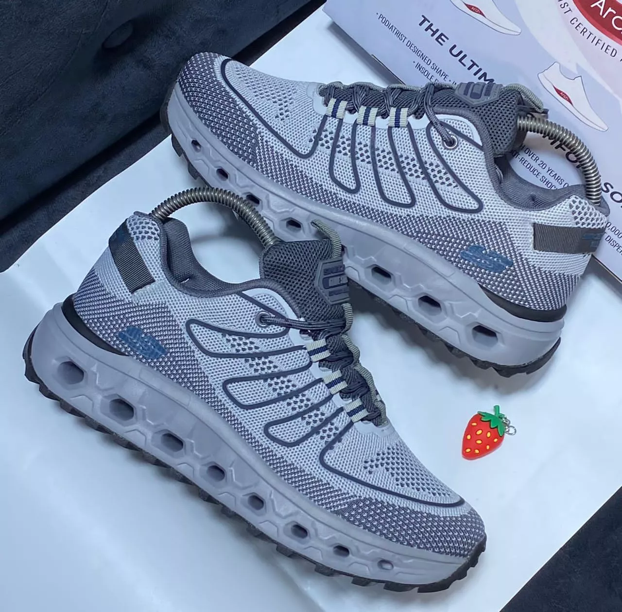 Skechers Athletic Sneakers Grey