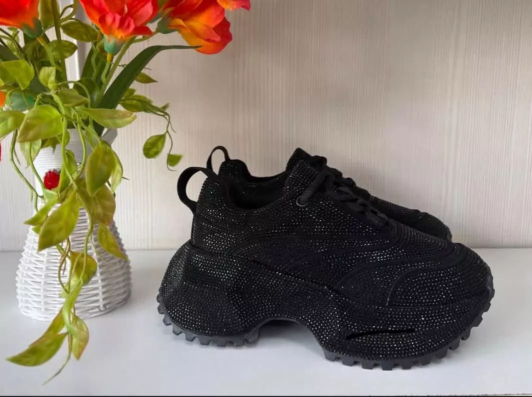 Amber Rhinestone Chunky Platform Sneakers – Black