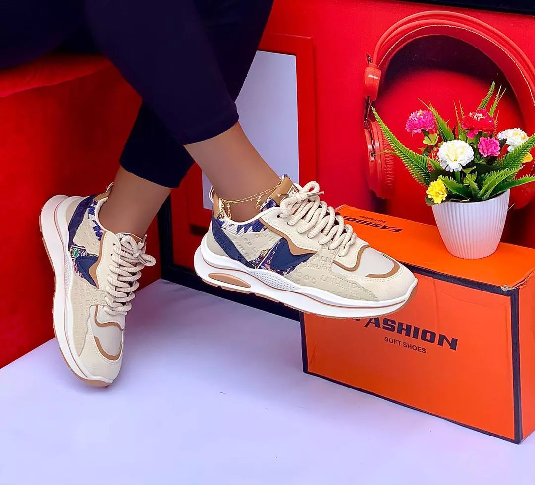 Fashion Soft Shoes – Beige Cream Multicolor Patterned Sneakers