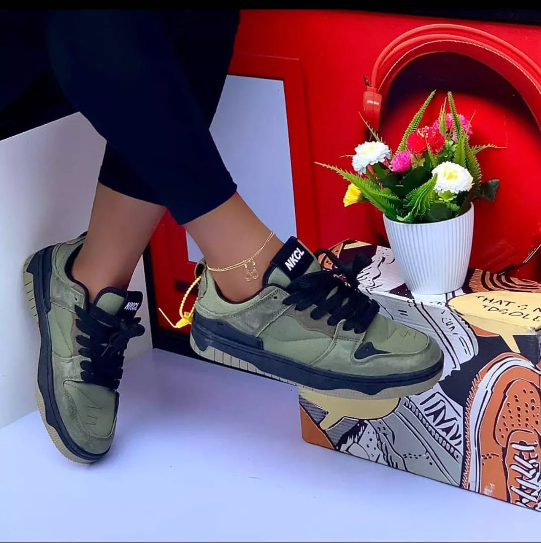 NKCL Four Seasons Retro Casual Skate Sneakers