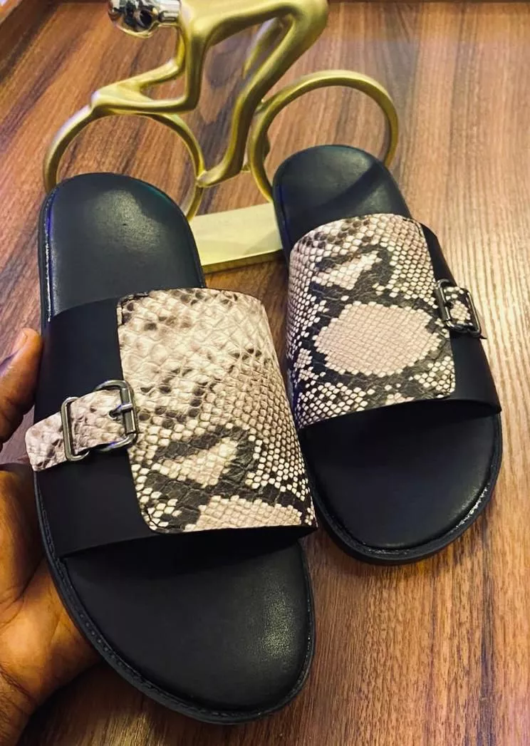 206 Collective Snakeskin Design Men’s Slide Sandals