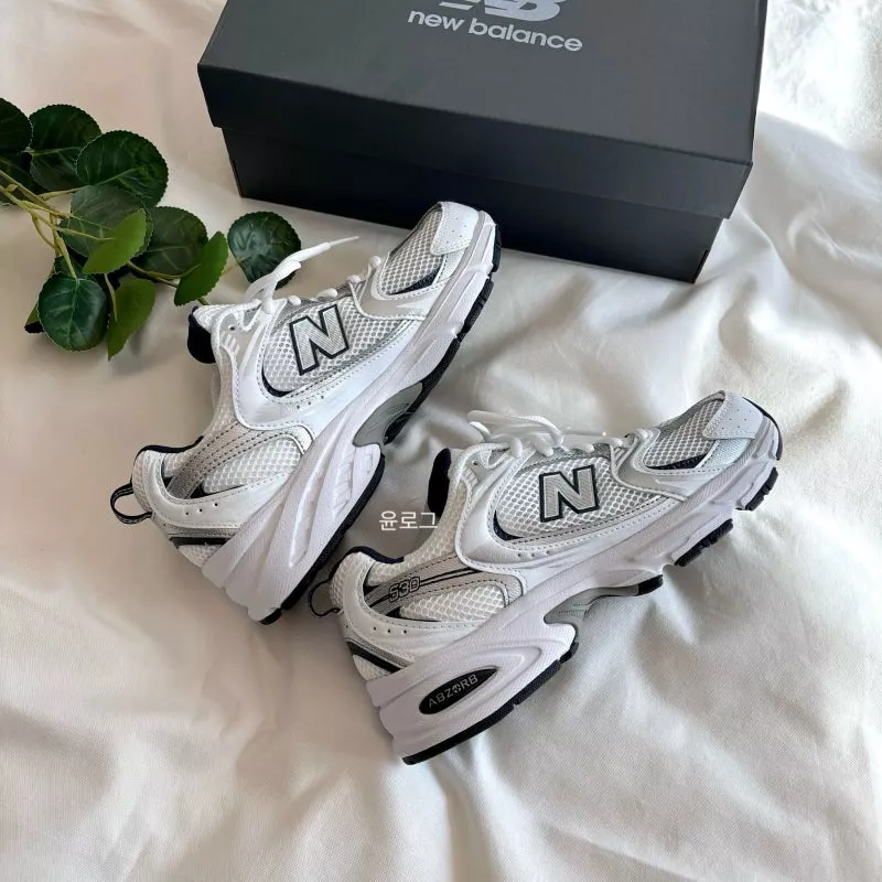 New Balance 530