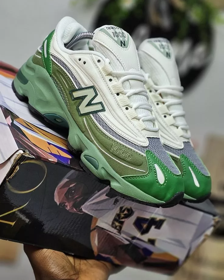 New Balance 1000