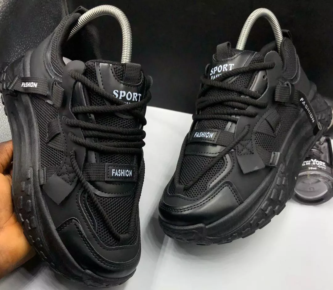 AirWeave Black Sneakers