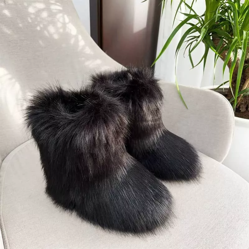 Black Faux Fur Winter Boots