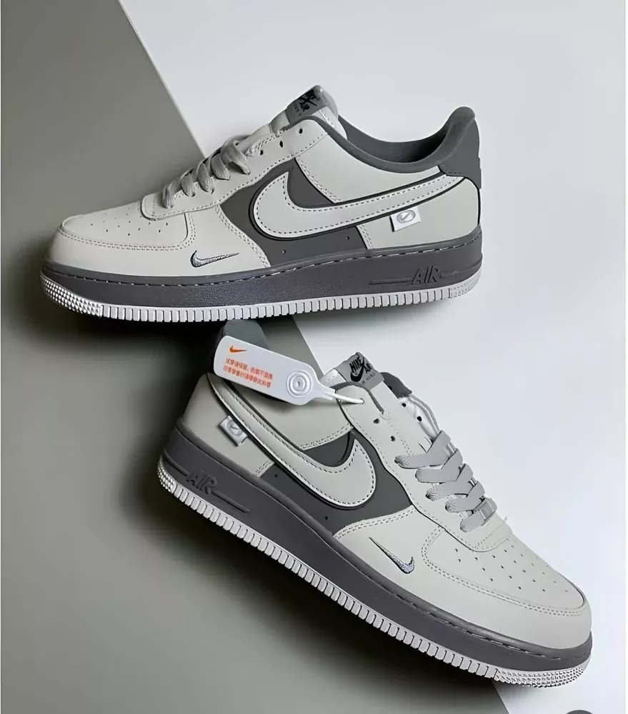 Nike Air Force 1 / Graphite Nubuck
